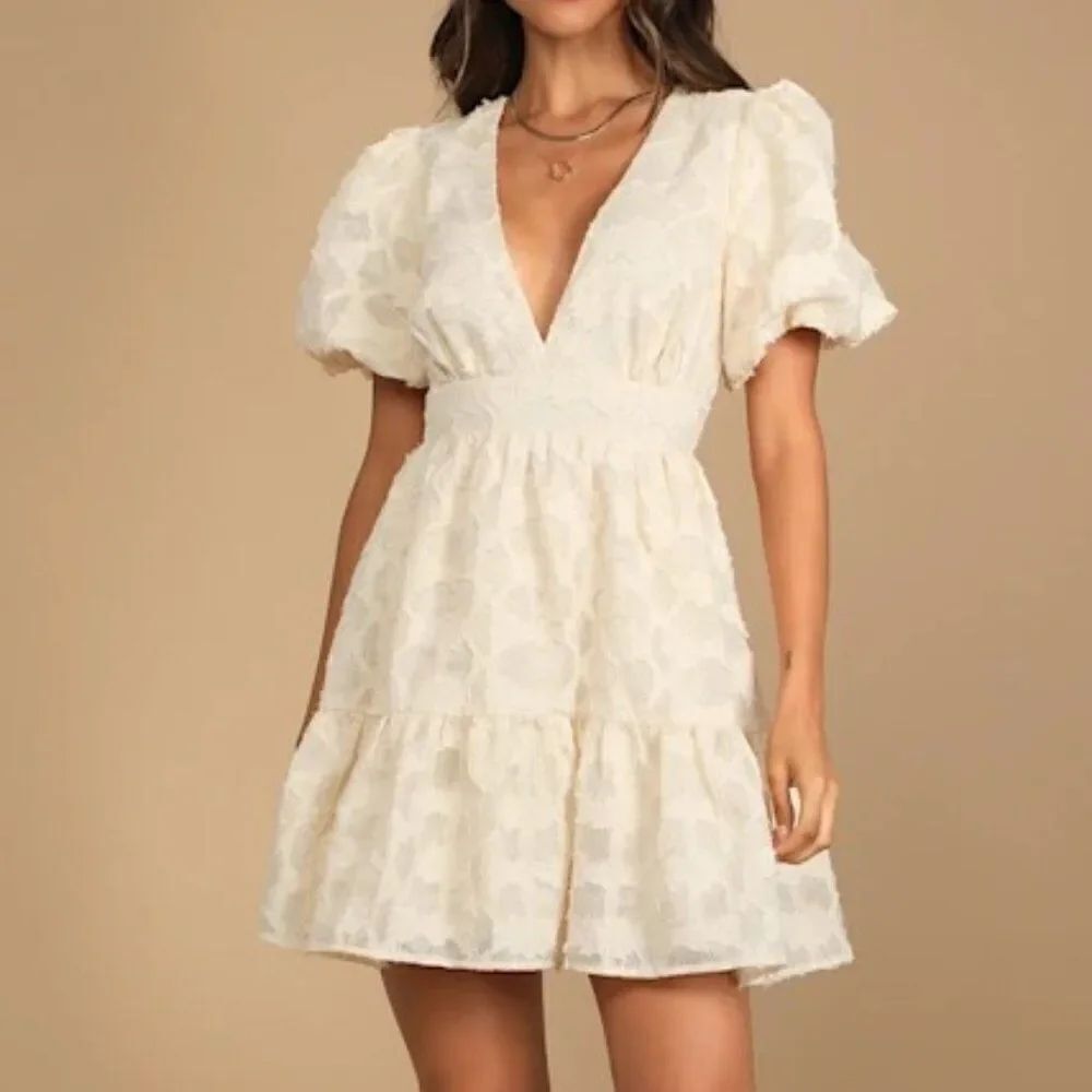 NWT Lulu's So Sweet To Me Cream Floral Puff Sleeve Mini Dress in Size XS